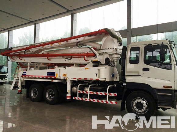 Mini Concrete Boom Pump Truck for Sale