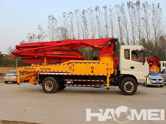 concrete pump truck