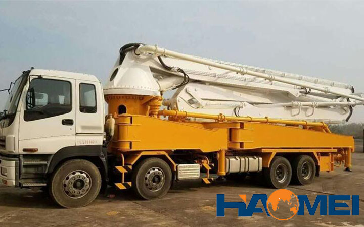 cost of concrete pump truck