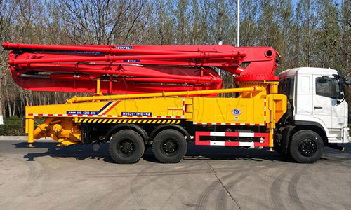 concrete pump truck